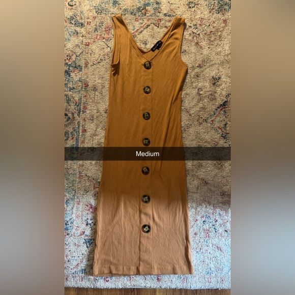 Button dress - Picture 1 of 1